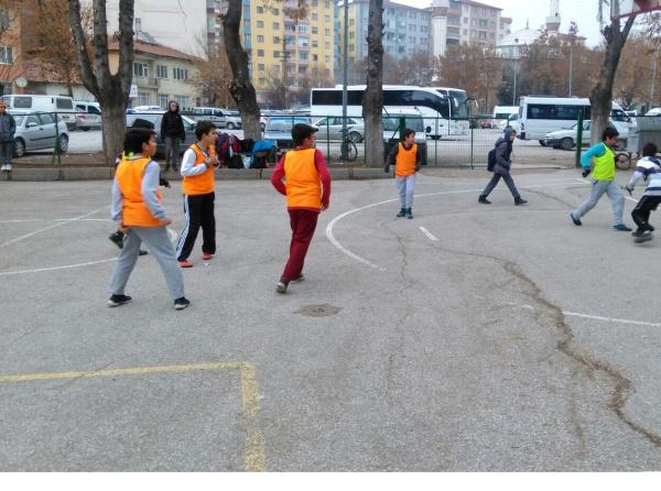 Geleneksel Minikler Sınıflar Arası Futbol Maçları Başladı