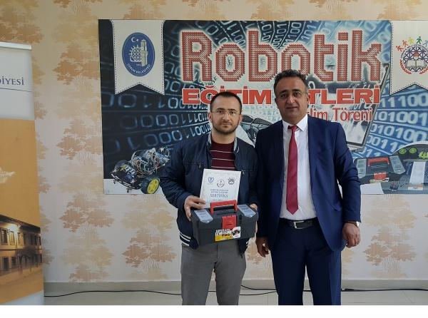 OKULUMUZDA ROBOTİK KODLAMA ÇALIŞMALARI BAŞLAYACAKTIR.