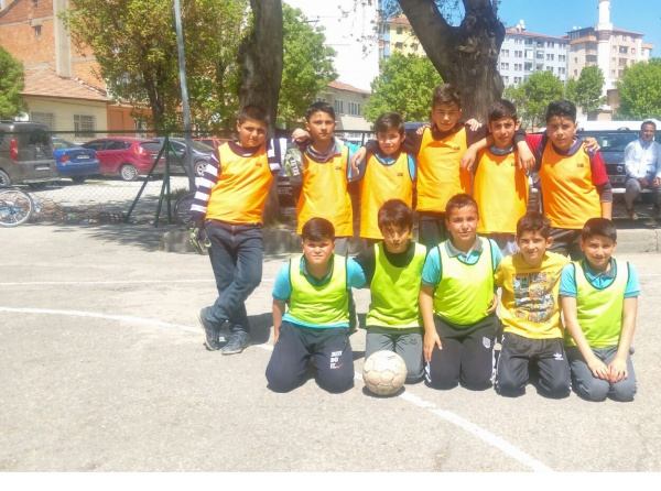 5 VE 6. SINIFLARIN  FUTBOL ŞAMPİYONU