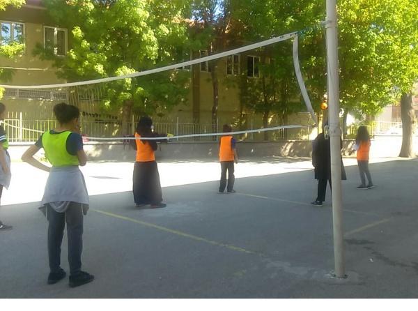 VOLEYBOL TURNUVASININ İLK GALİBİ